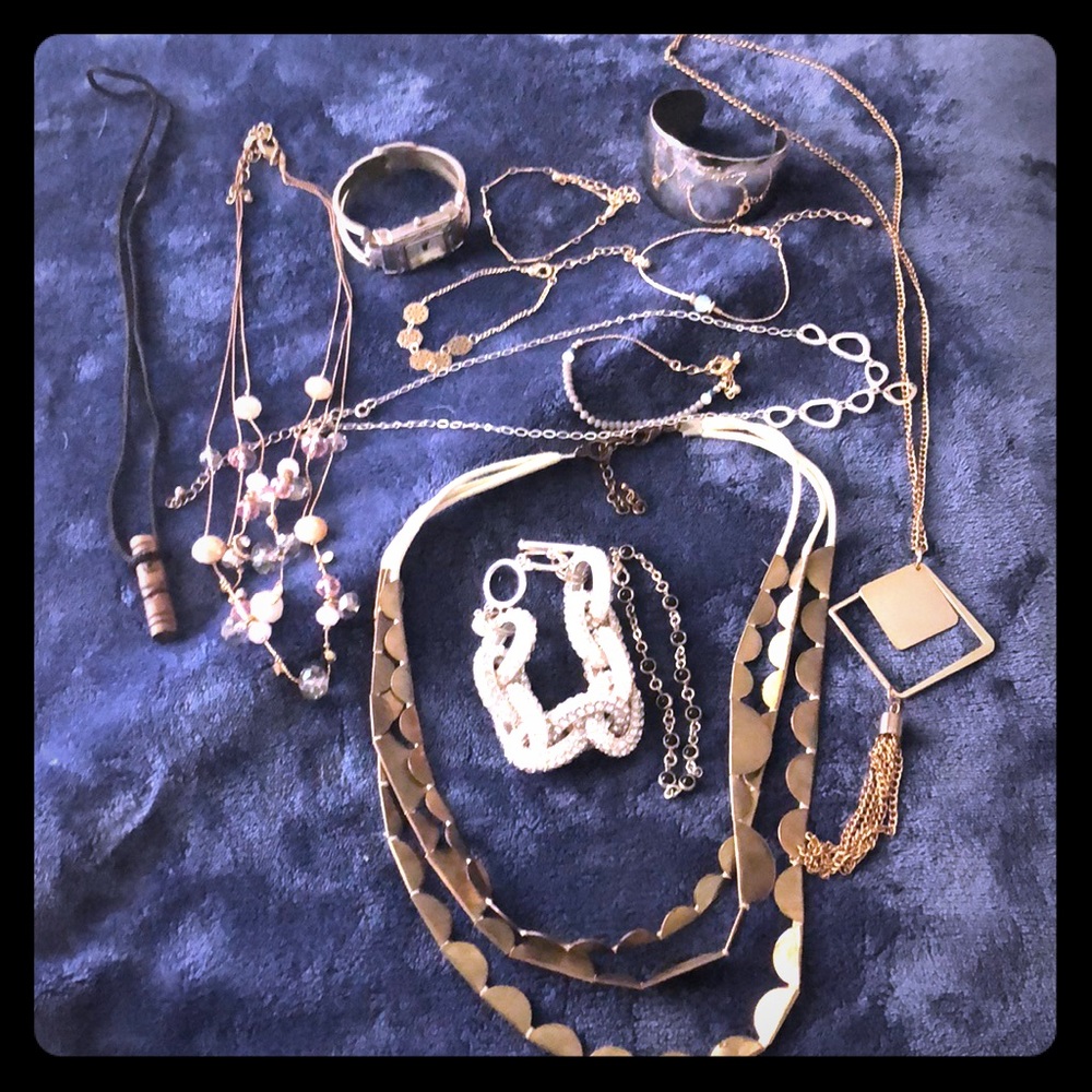 Bundle of jewelry sale